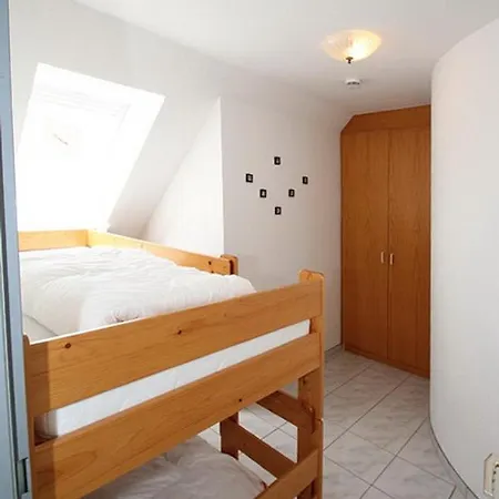 Am Rosenhain 7 Am Rosenhain 7 6 *